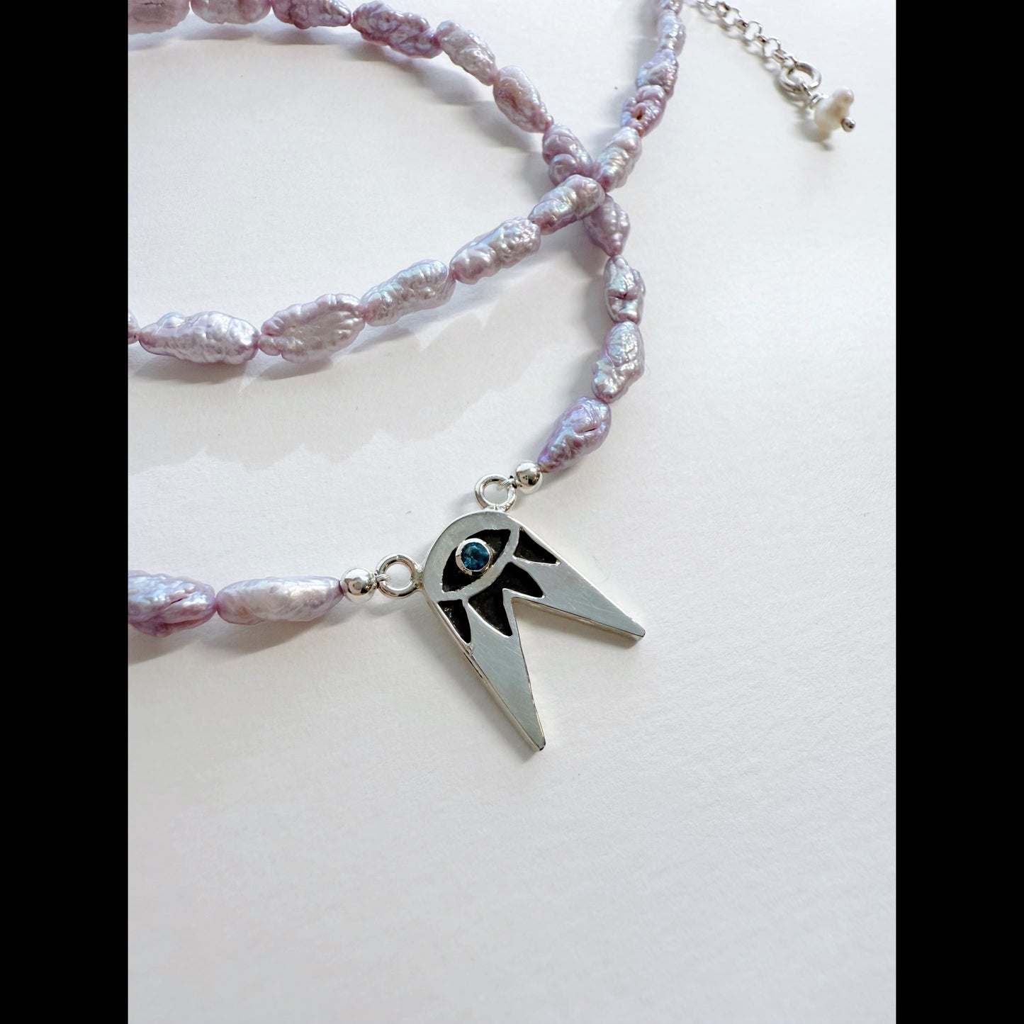 Woodpecker Forked Eye Blue Apatite & Pearl