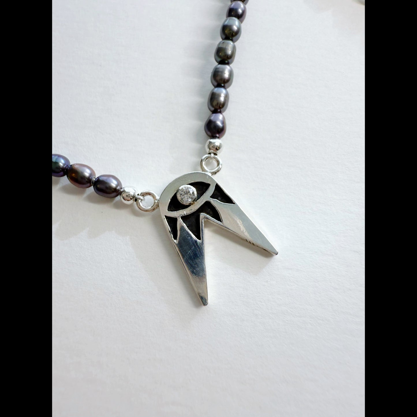 Woodpecker Forked Eye White Sapphire & Pearl