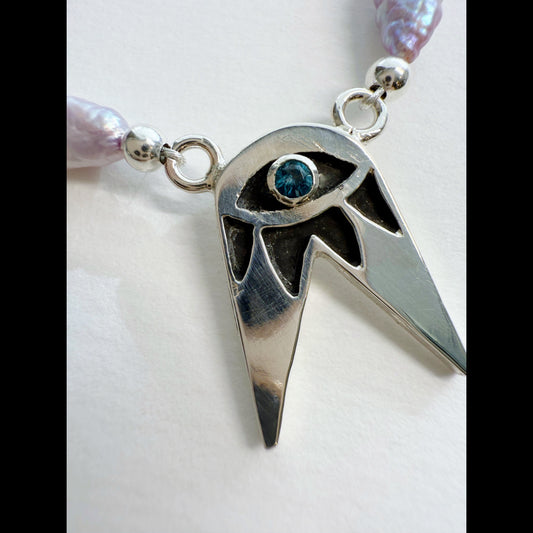 Woodpecker Forked Eye Blue Apatite & Pearl