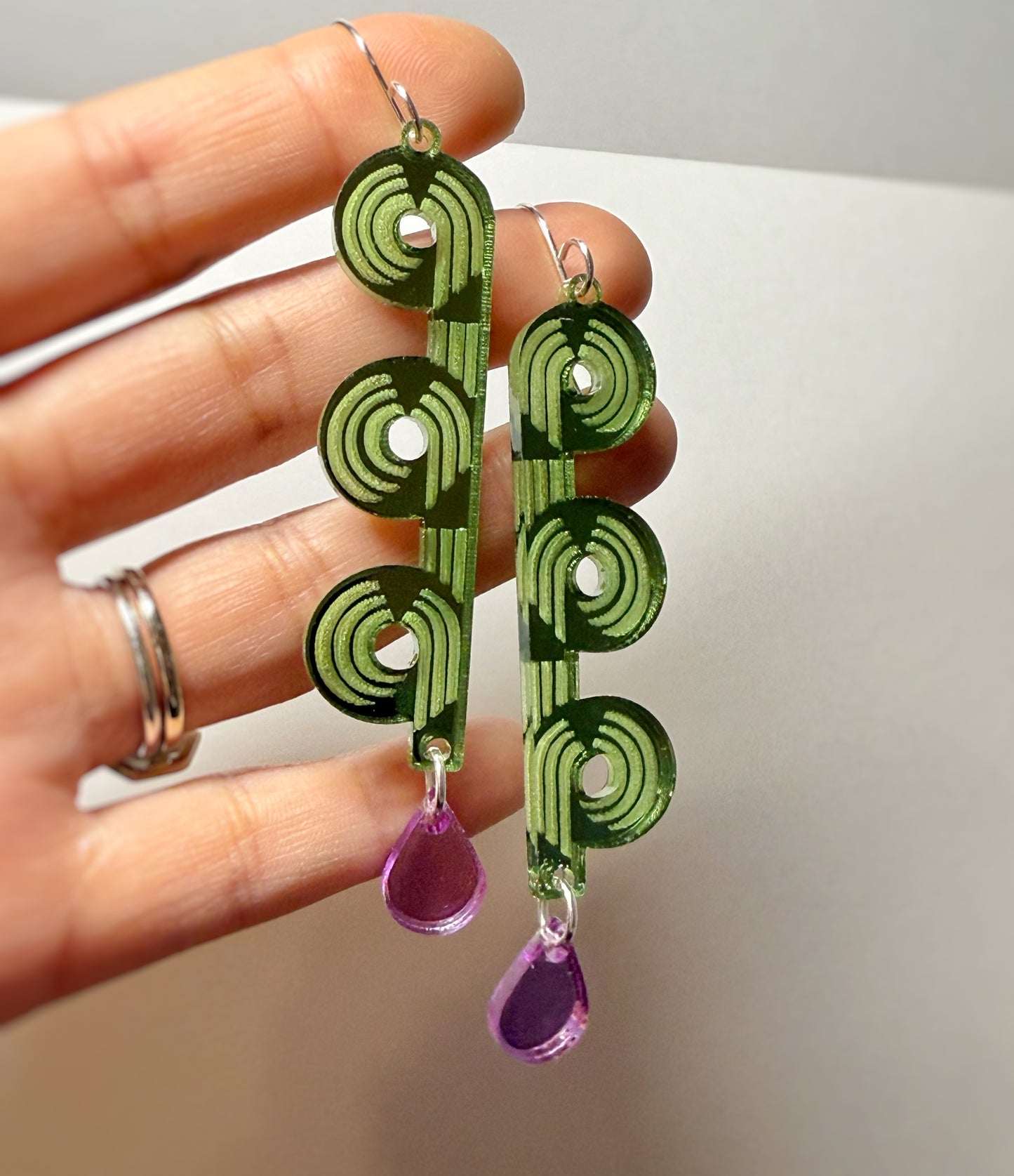 Green Lavender Southeastern Water Desing in Iridescent