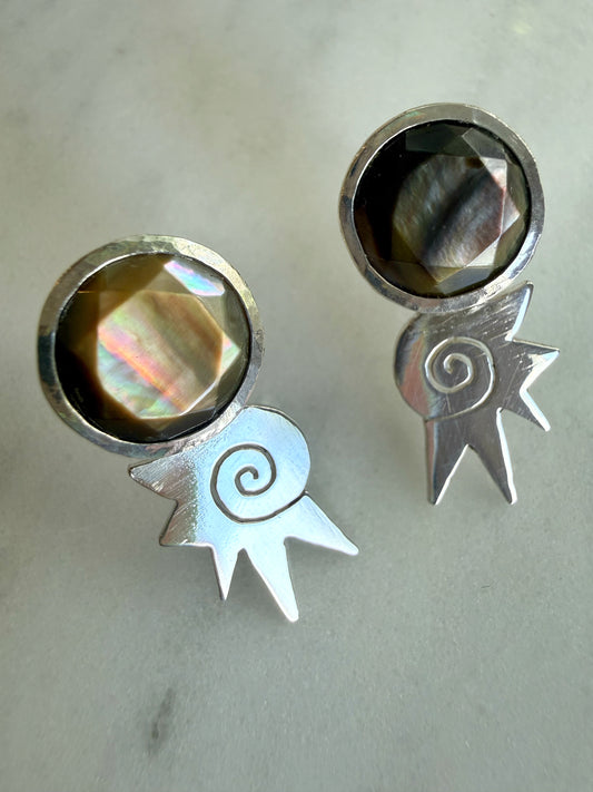 Woodpecker Spiral & MOP studs