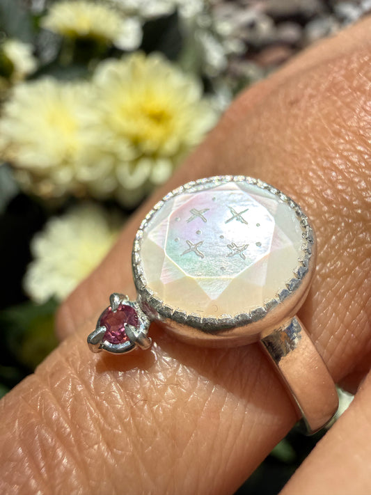 Star Etched MOP Ring with Pink Raspberry Garnet