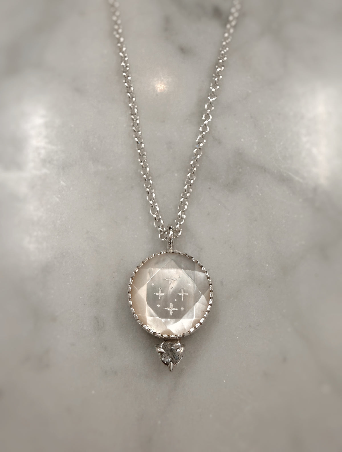Etched Mother of Pearl Necklace with Labradorite