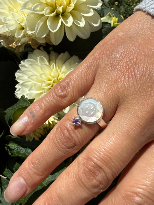 Star Etched MOP Ring with Amethyst