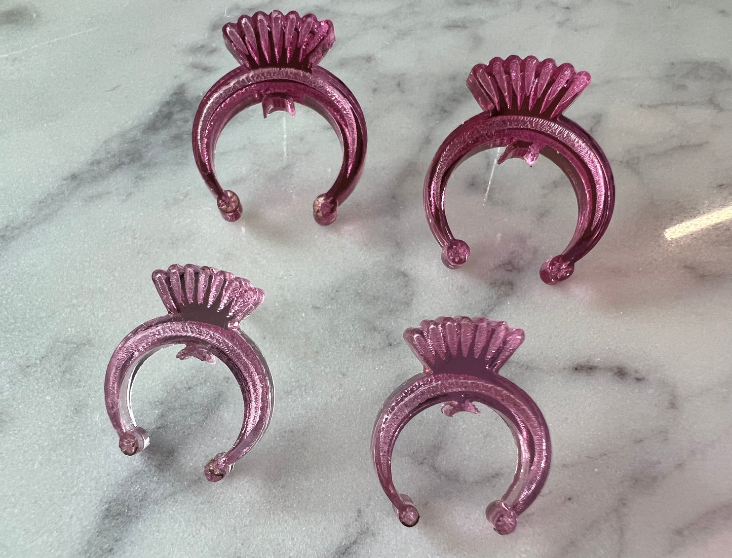 Naja Stud Earrings in pink